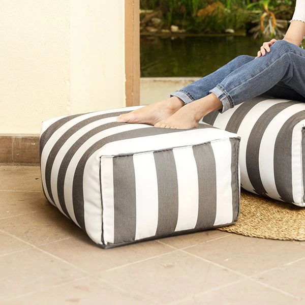 Pouf repose-pied extérieur Hello - Image 11